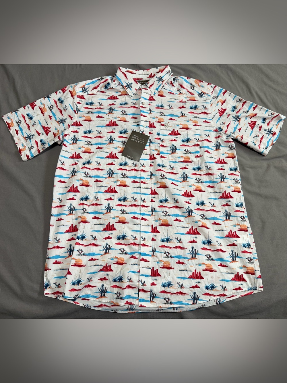 NWT Ariat Scout Desert Cactus Print Short Sleeve Button Up Shirt Men’s Large